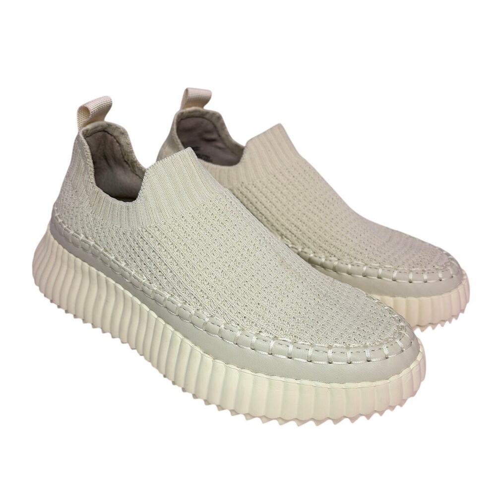 Steve Madden Samarah Minimalist Athleisure Beachy Laceless Pull-on Sneaker 5.5
